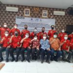 Pemberian Award Program Udara Bersih antara Fakultas Kehutanan dan Lingkungan IPB University dengan Field Indonesia