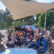 TIM PKM PENGABDIAN KEPADA MASYARAKAT IPB UNIVERSITY, PERKUAT SELF-CARE AGENCY DAN BINA DIRI ANAK DOWN SYNDROME