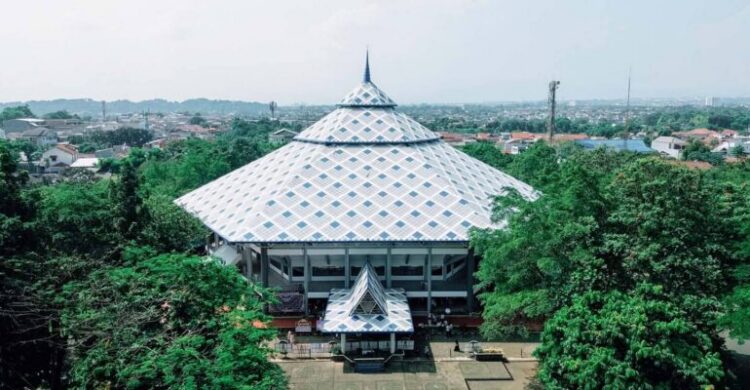 Konsisten di Panggung Dunia, IPB University Raih Peringkat 48 Global Agriculture & Forestry QS WUR by Subject